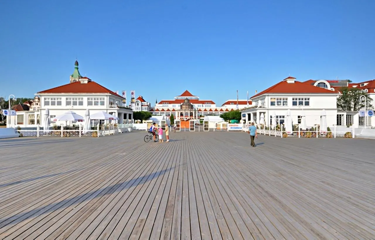 Dom & House - Apartment Wave On The Beach Sopot Poland